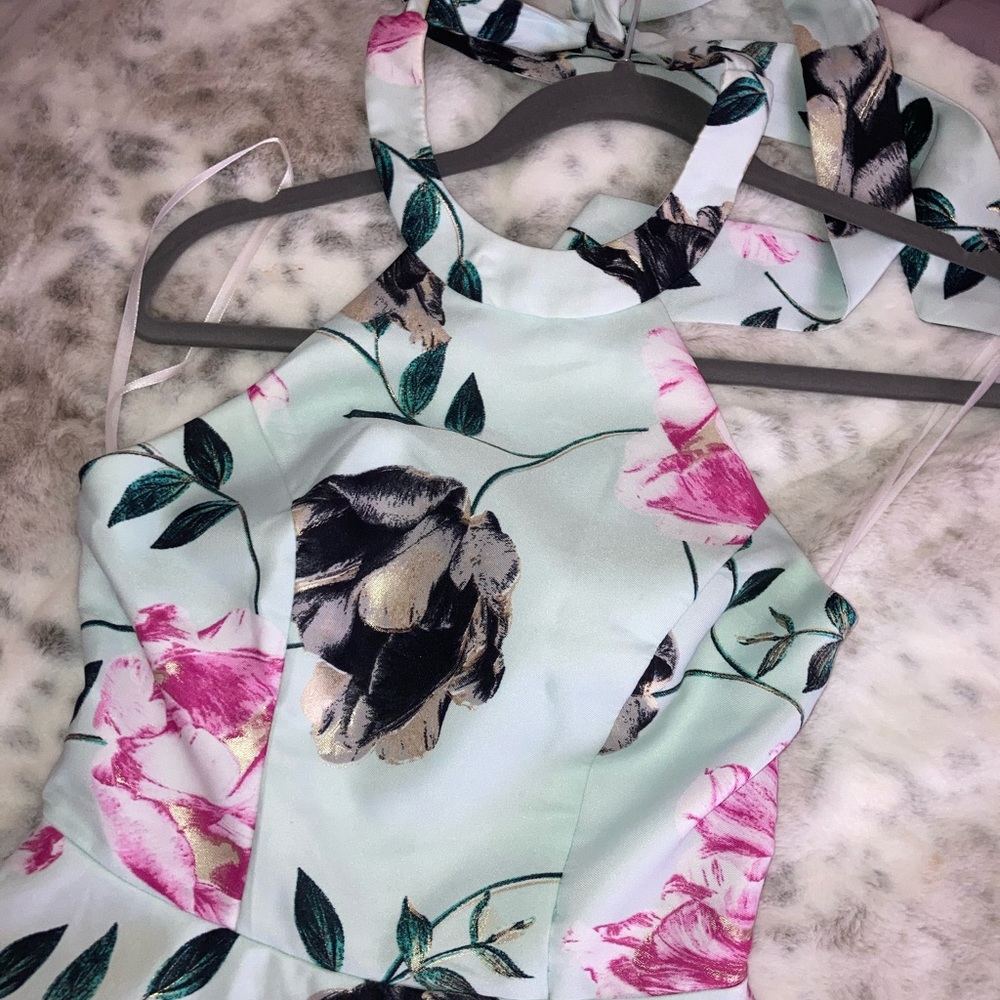 Spring Easter dress 🌷💫🖤 - Picture 2 of 5